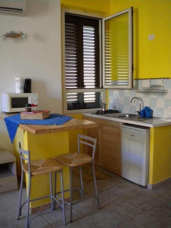 Bed and Breakfast Il Giardinetto Alguer Habitación foto